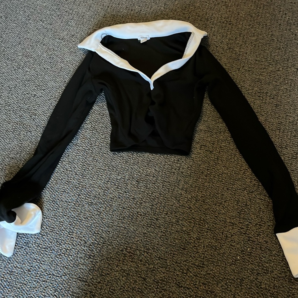 Garage black long sleeve
